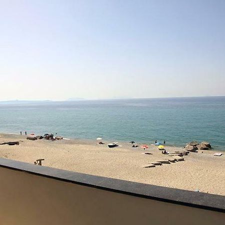Splash'S Rooms Spadafora Εξωτερικό φωτογραφία