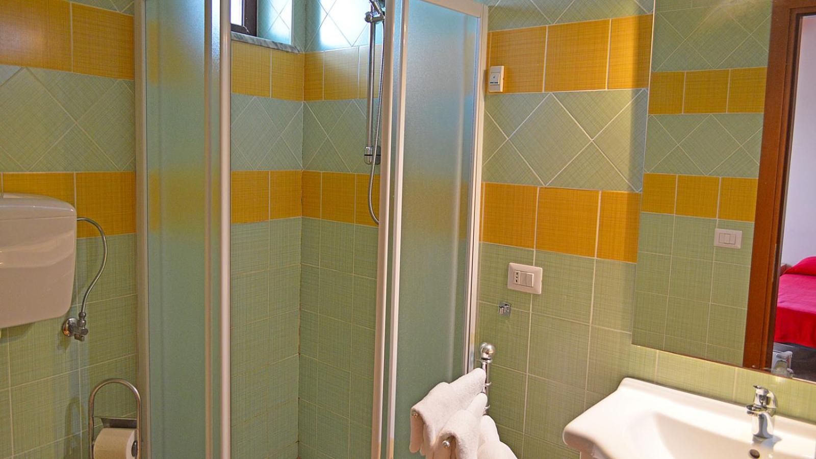 Splash'S Rooms Spadafora Εξωτερικό φωτογραφία
